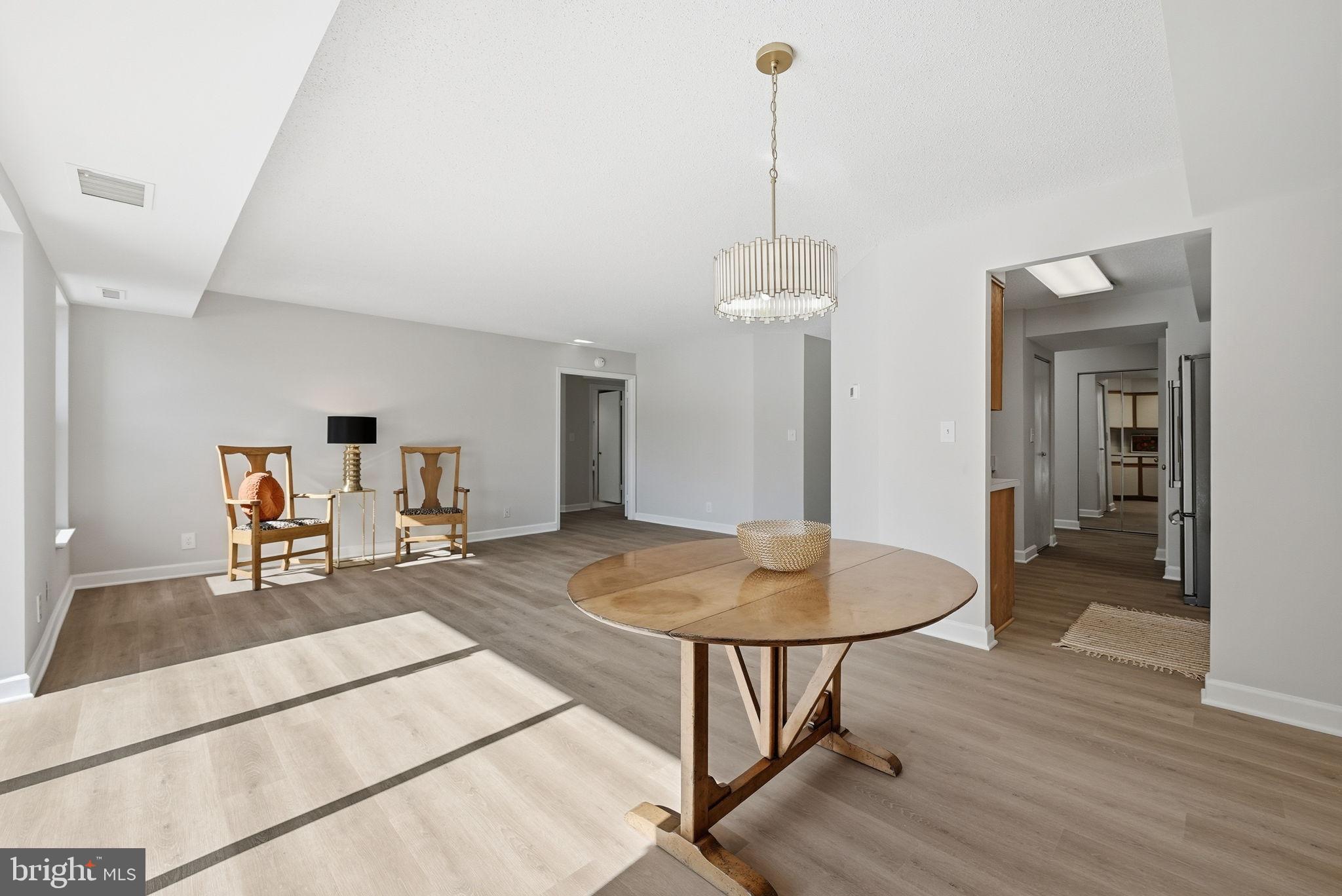 ASTORIA CONDOMINIUM - Residential