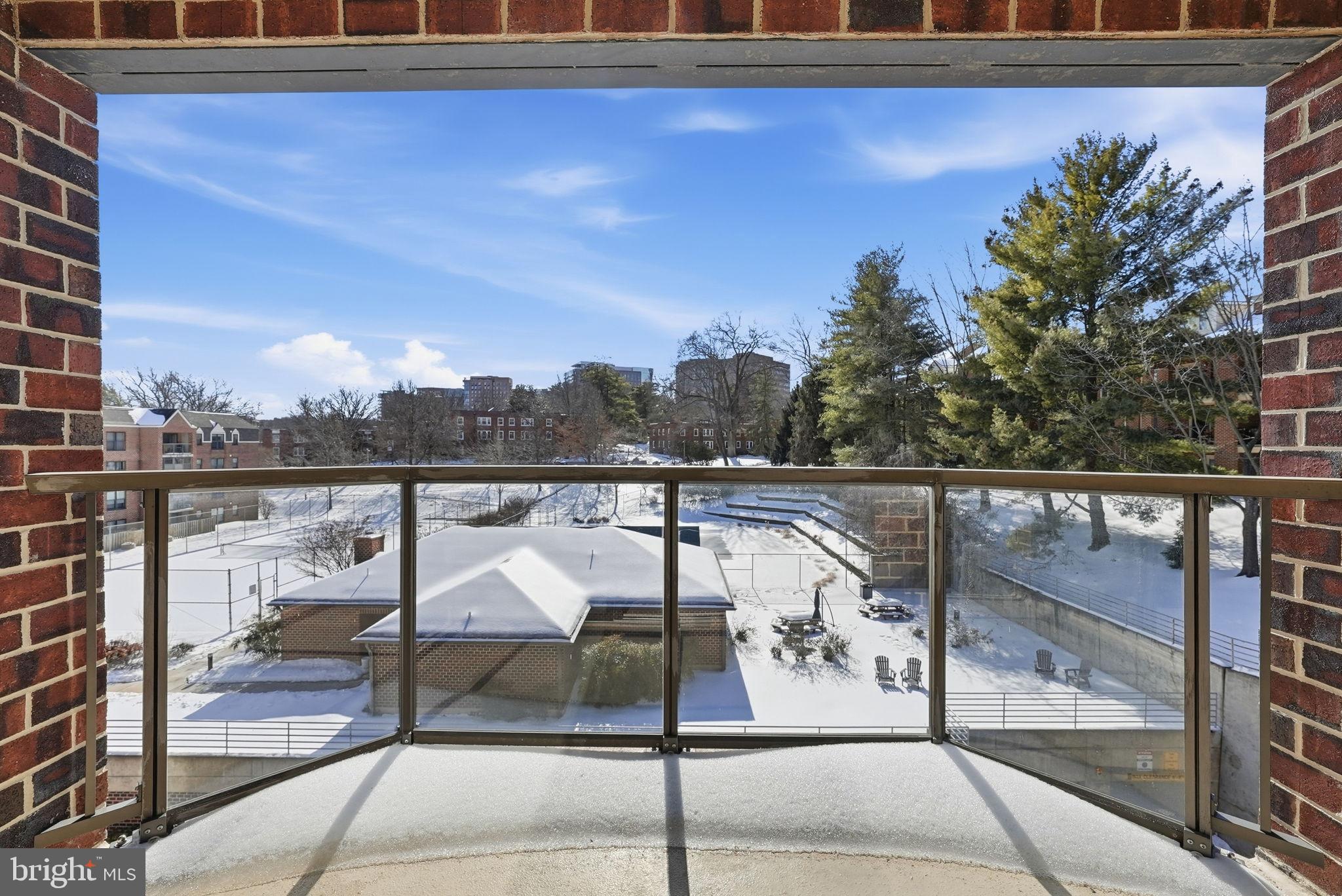 ASTORIA CONDOMINIUM - Residential