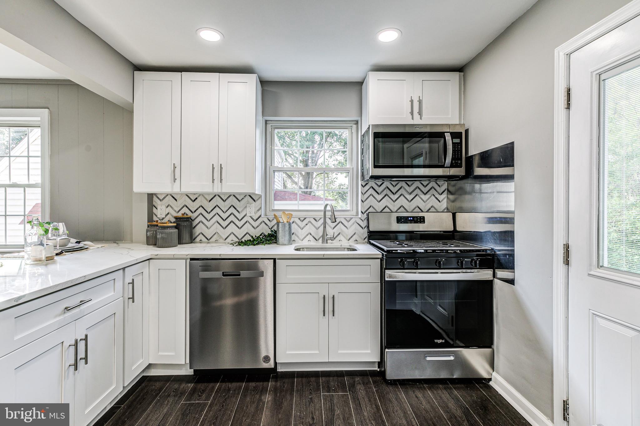 ROSEDALE - Residential