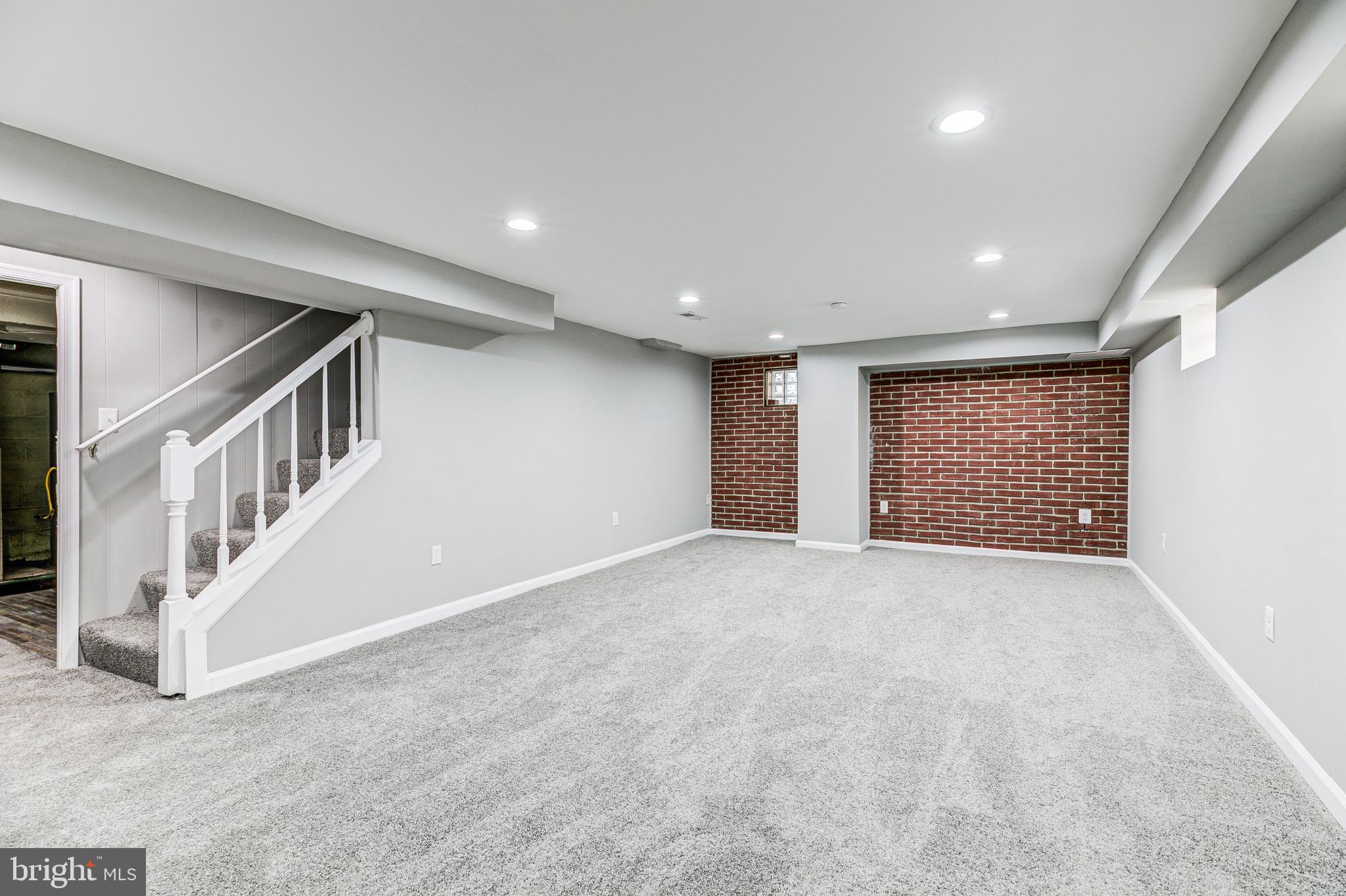 ROSEDALE - Residential