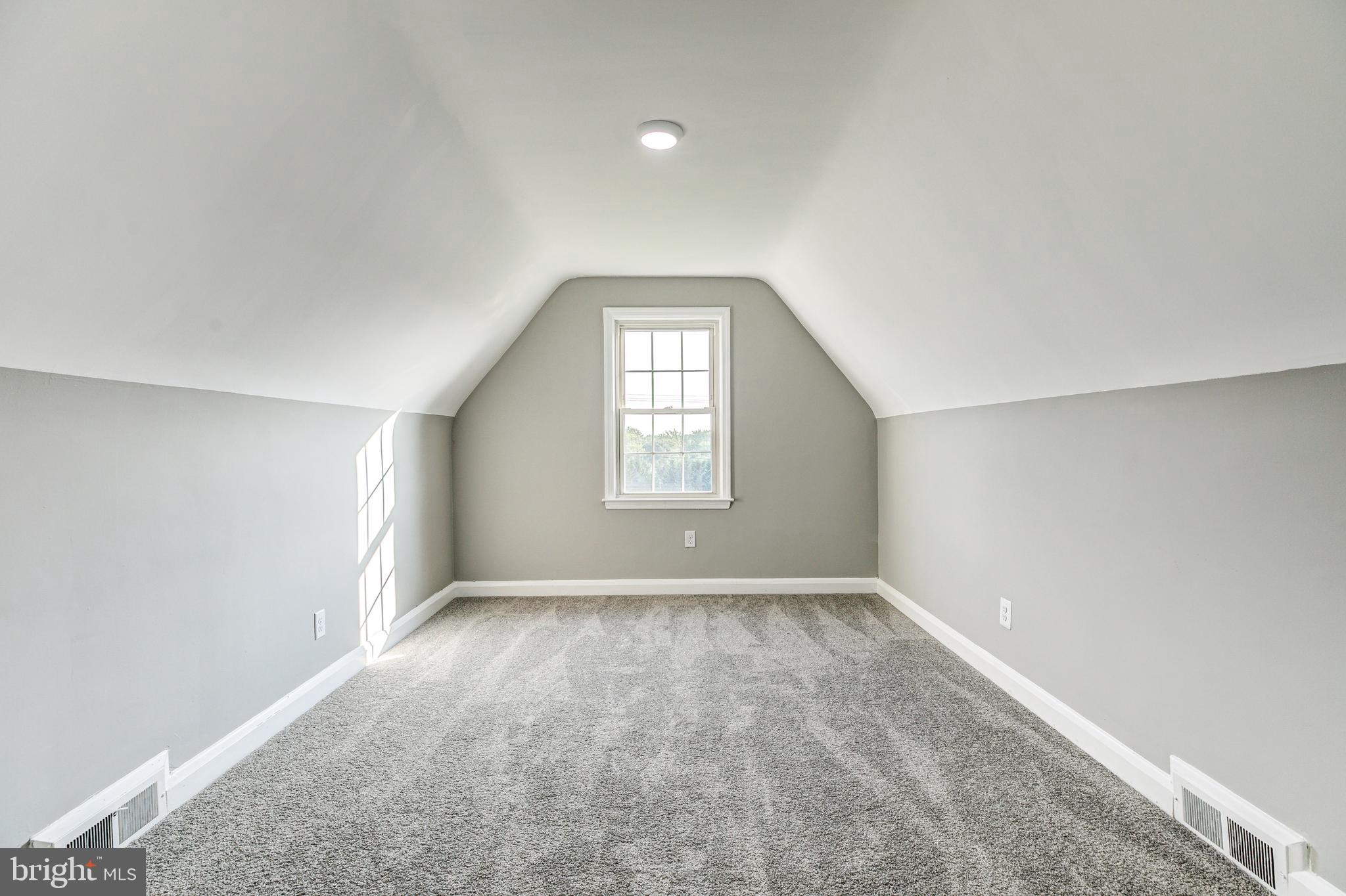 ROSEDALE - Residential