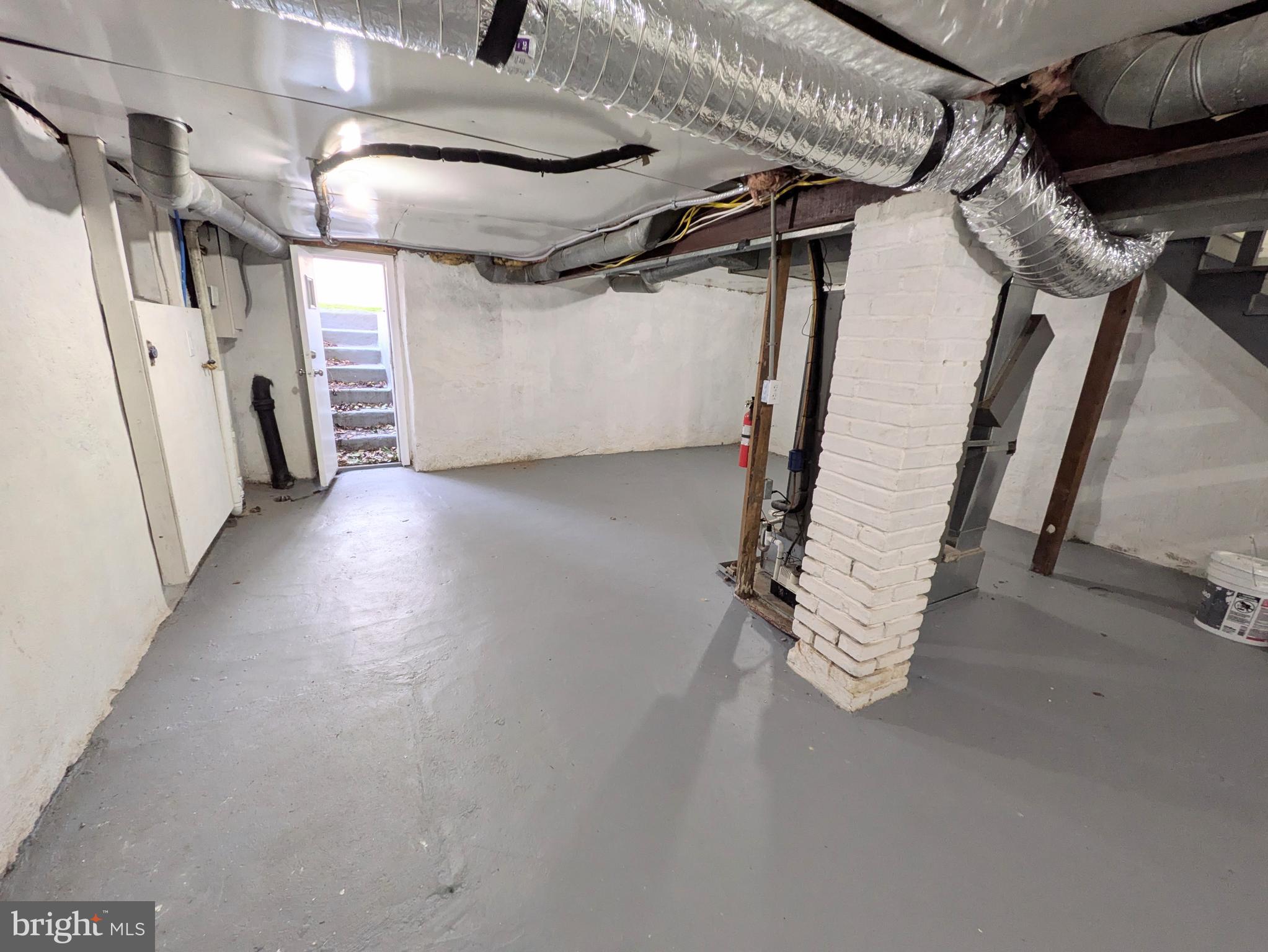 TRIANGLE - Residential