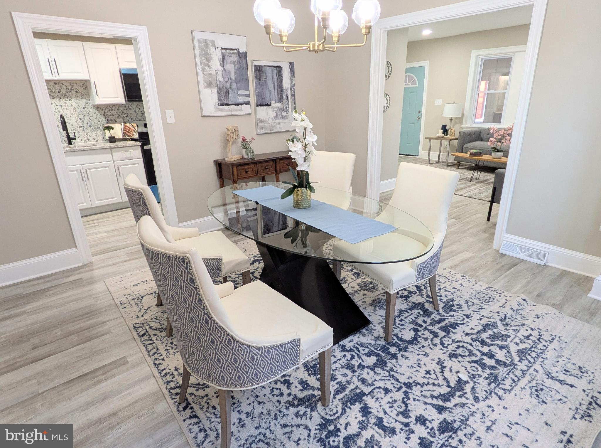 TRIANGLE - Residential