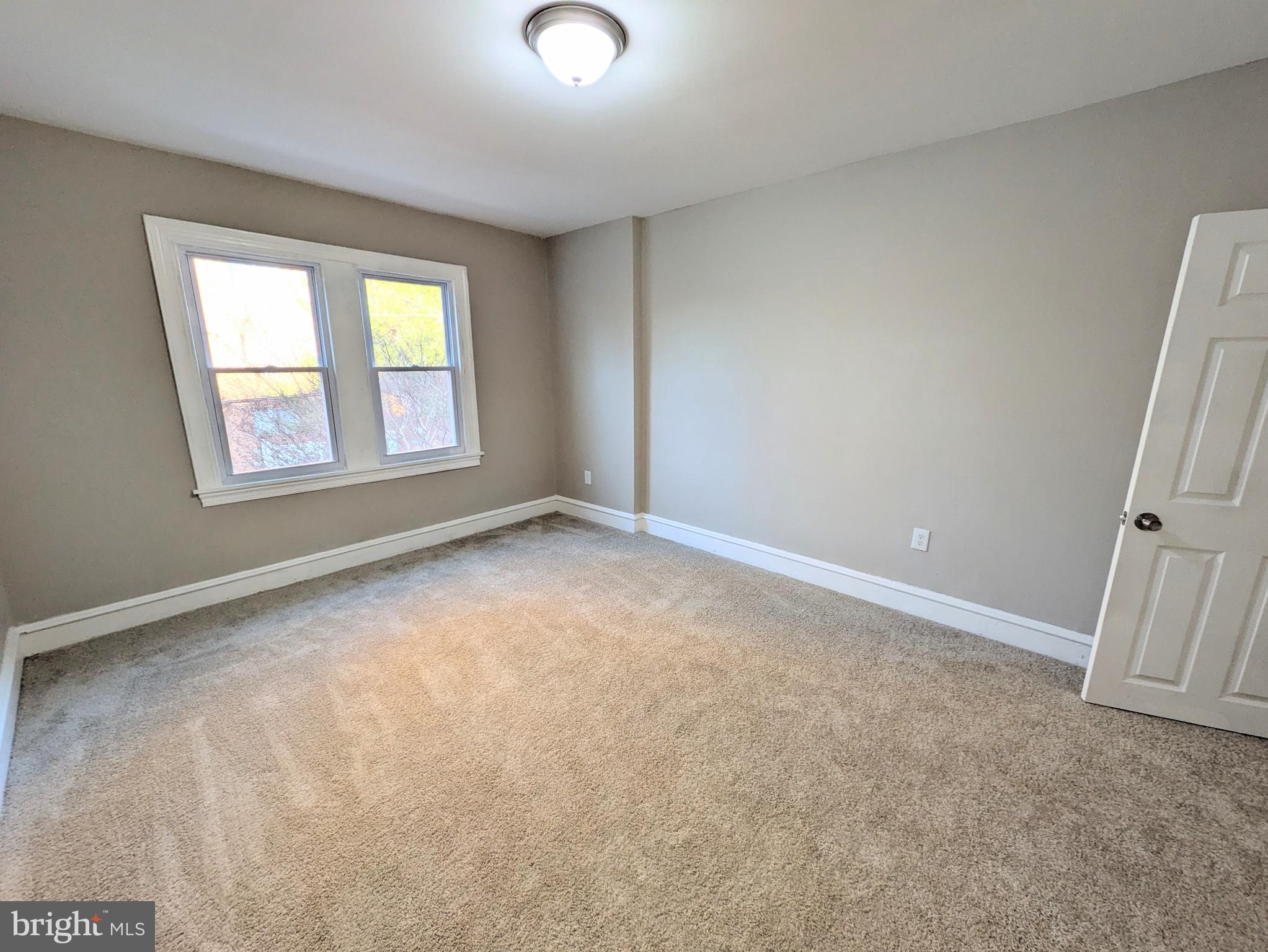 TRIANGLE - Residential