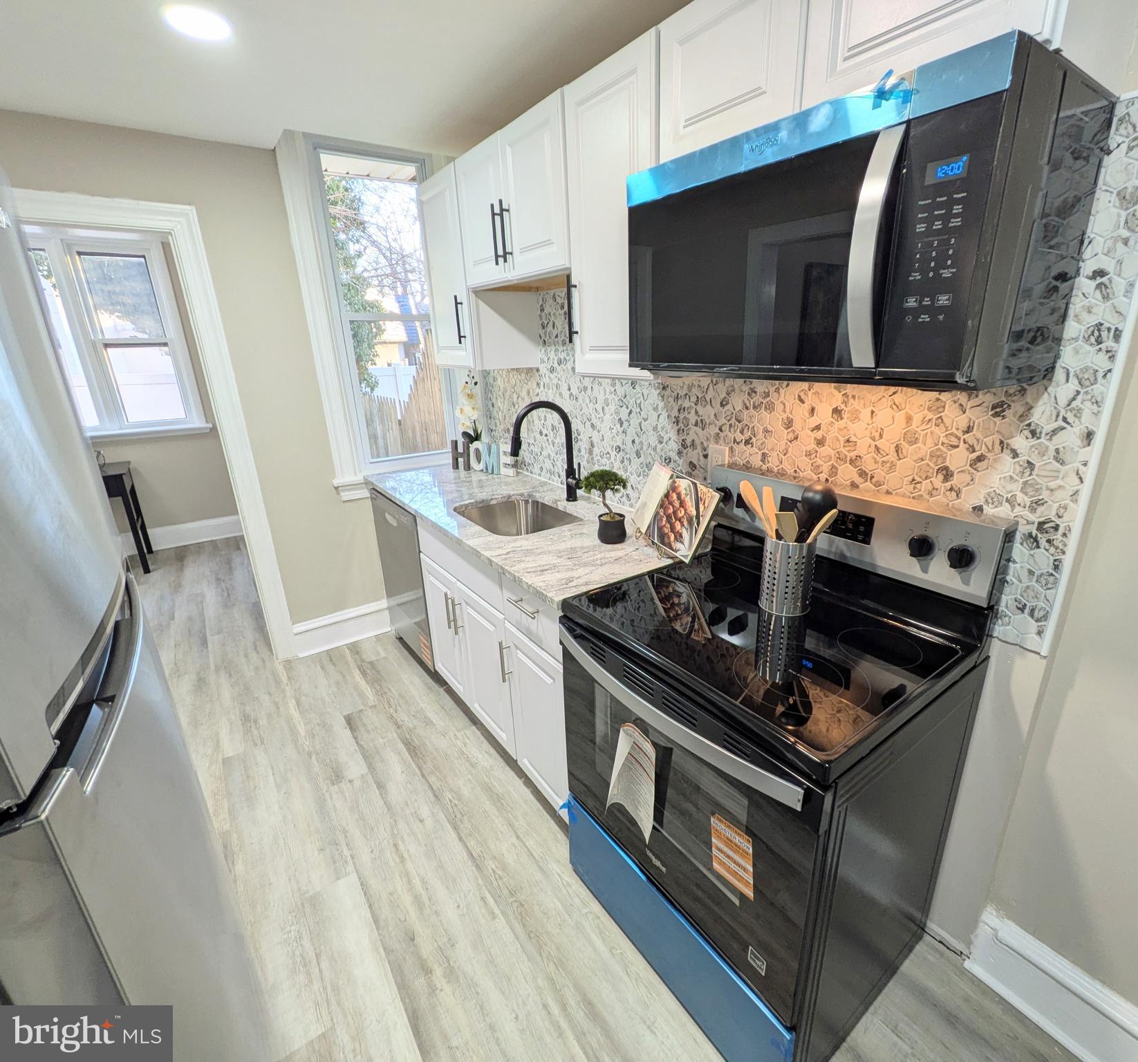 TRIANGLE - Residential