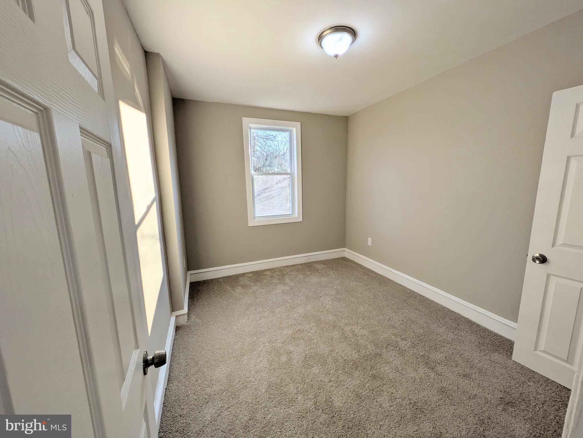 TRIANGLE - Residential