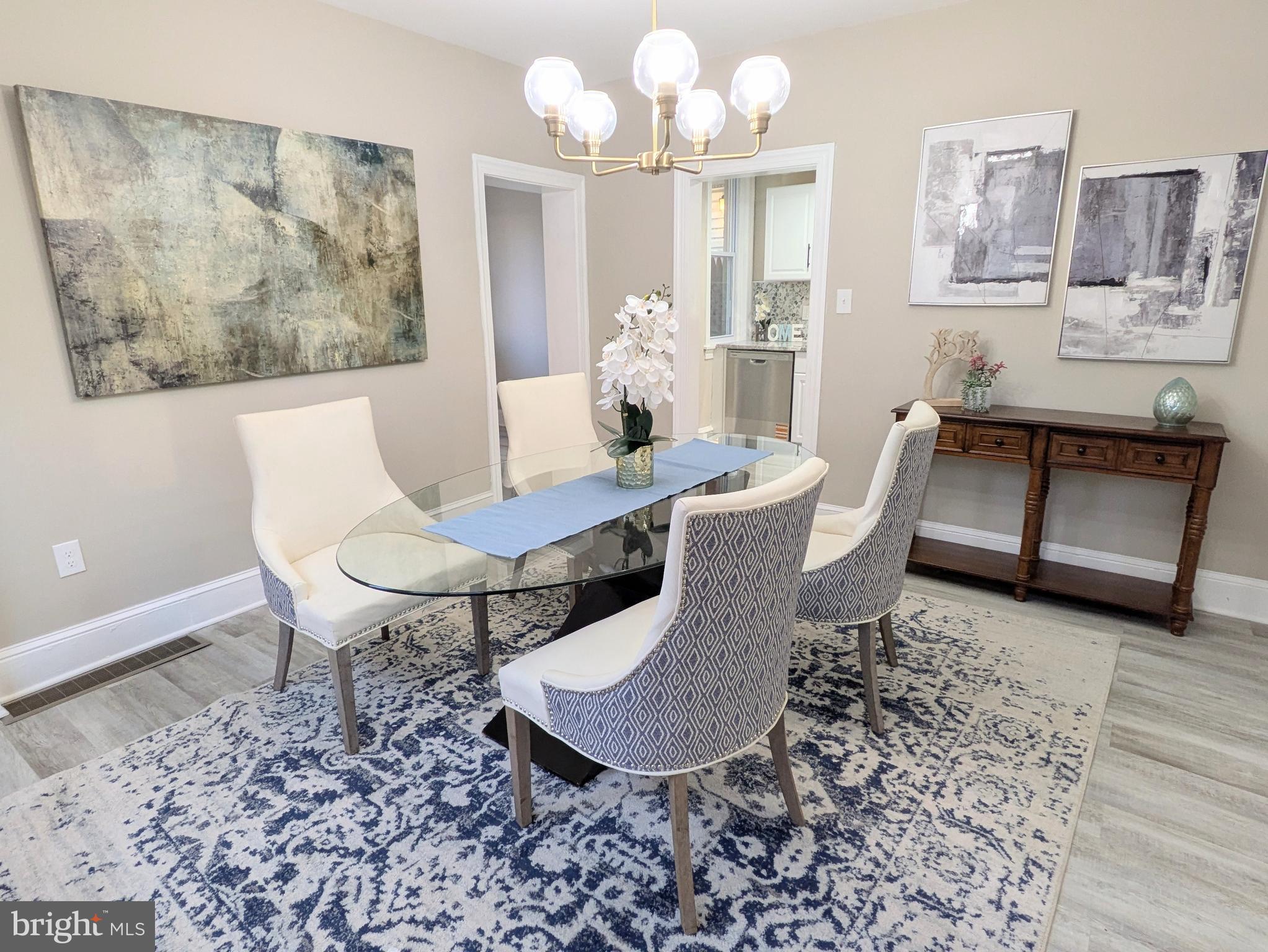 TRIANGLE - Residential