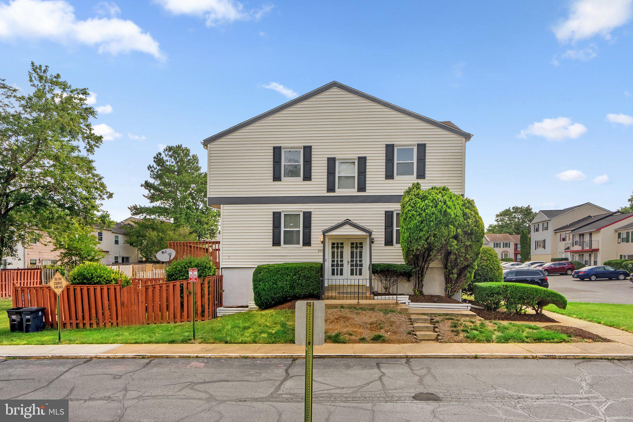 PRINCE PLACE III - Residential