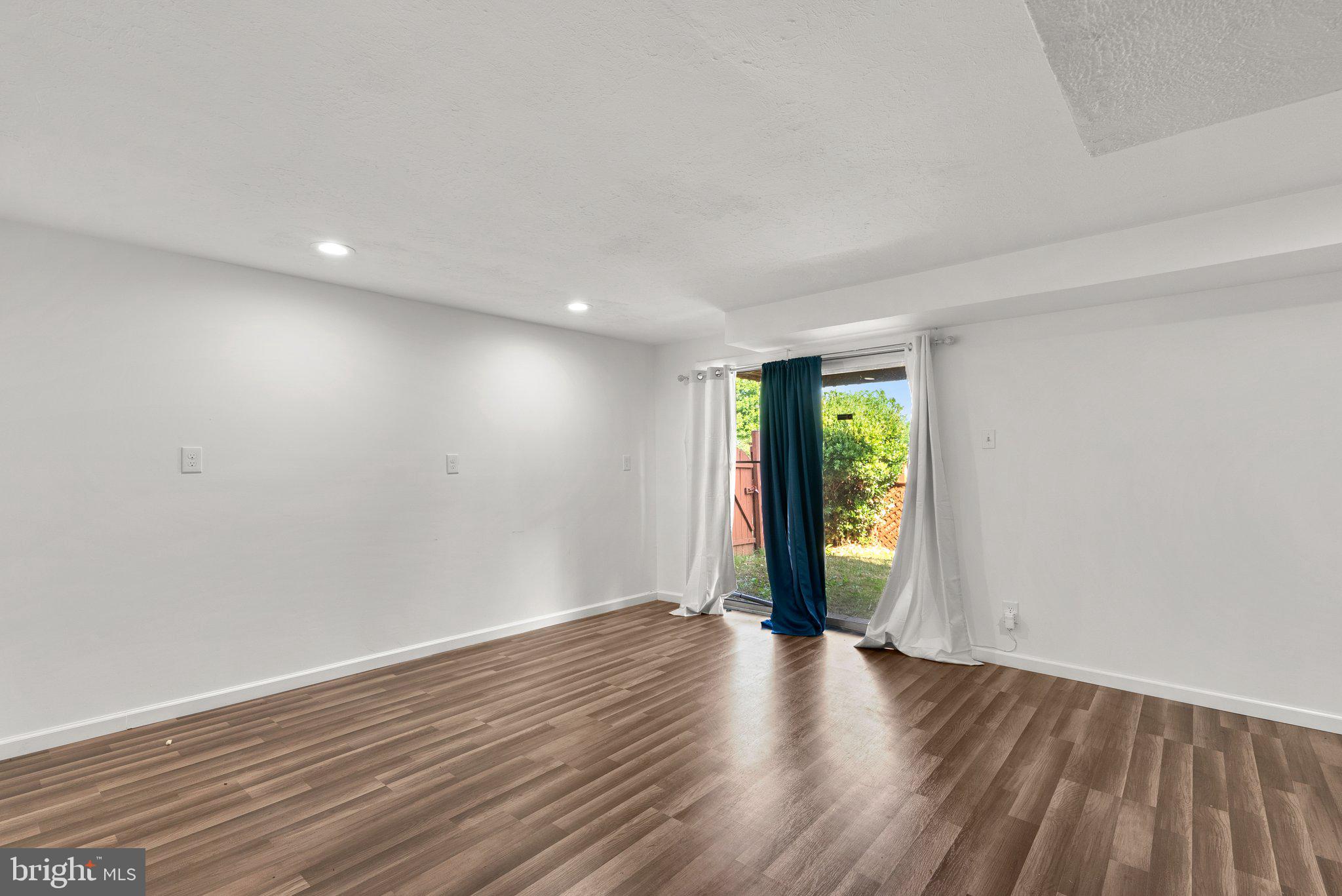 PRINCE PLACE III - Residential