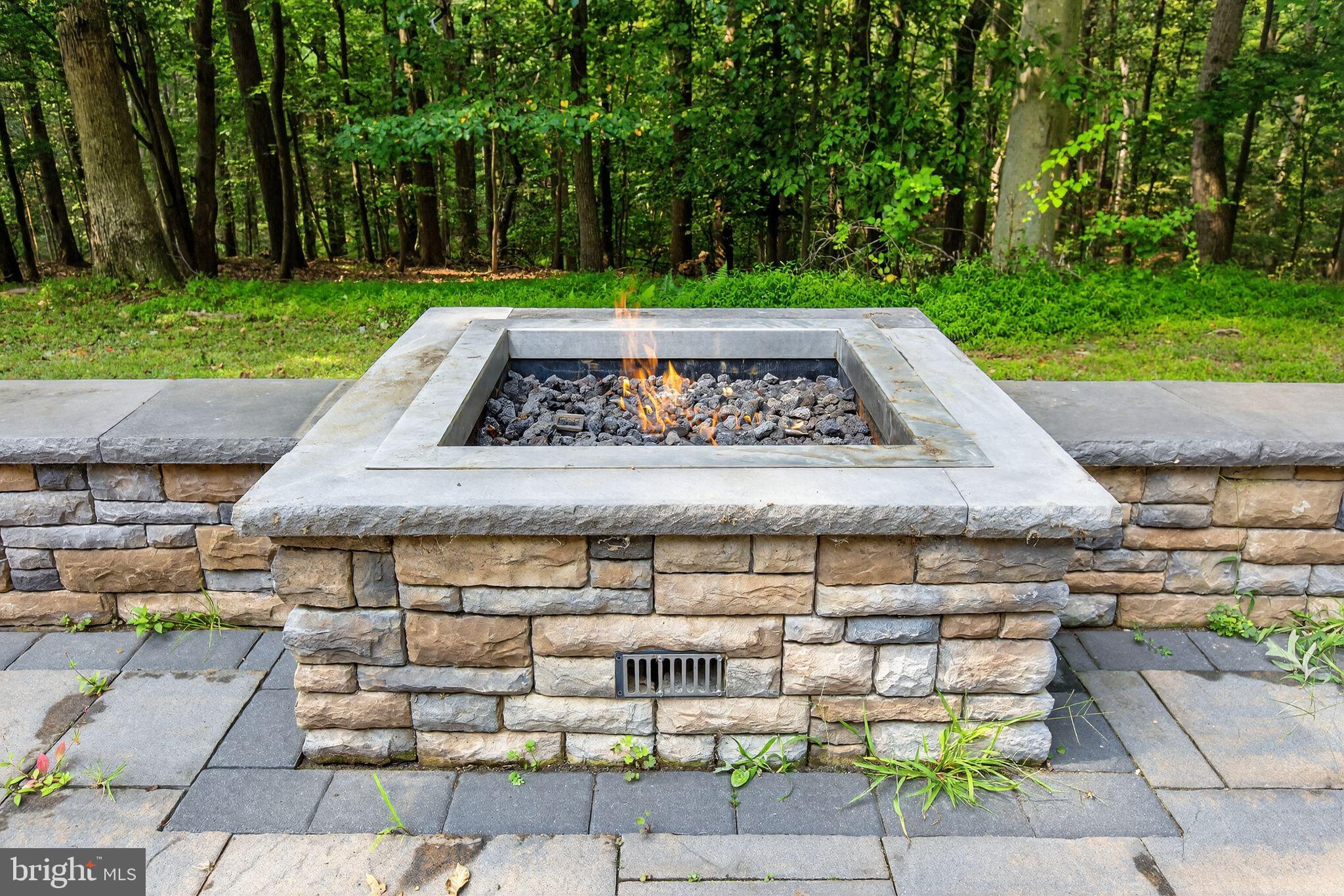 VIRGINIA GLEN - Residential