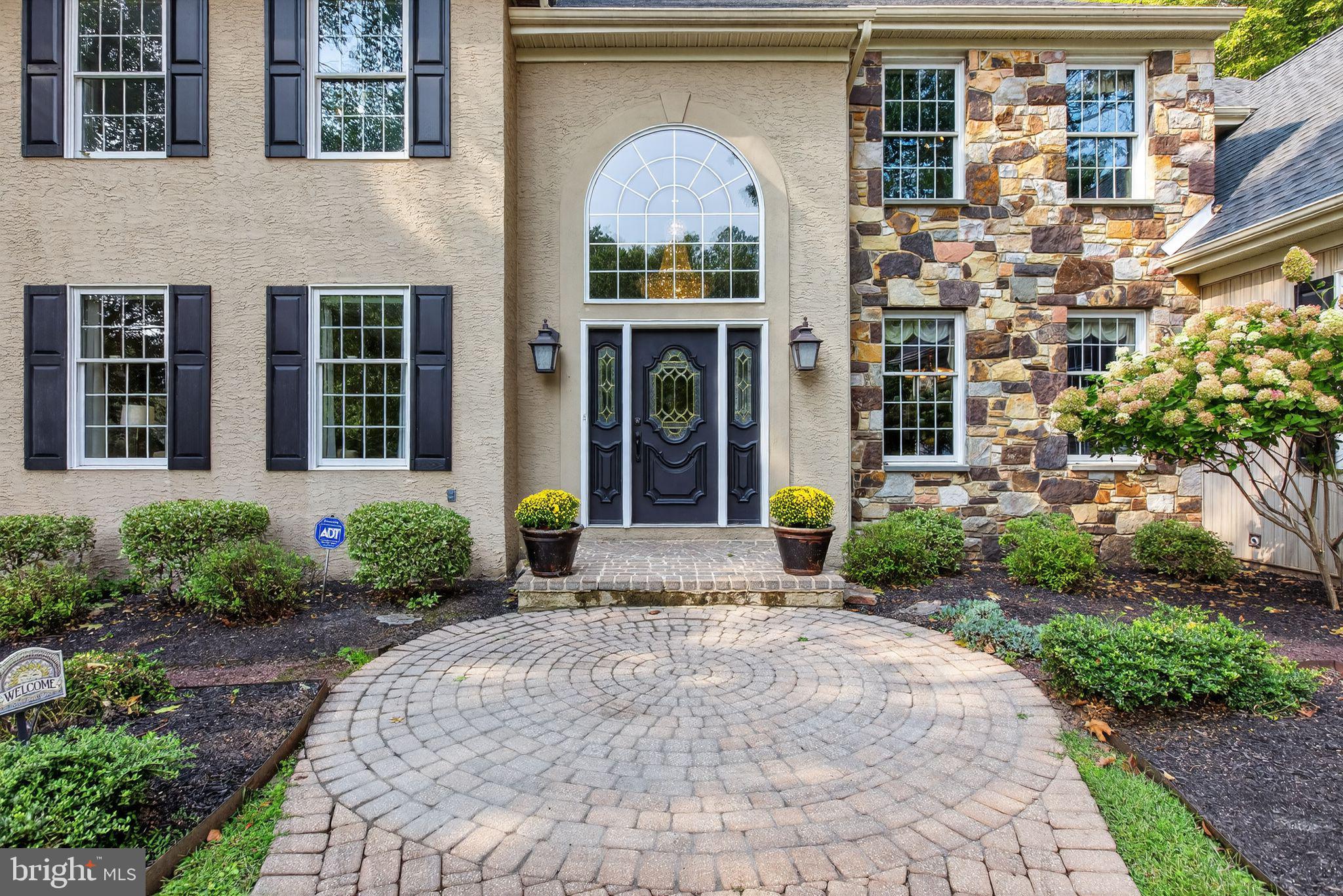 VIRGINIA GLEN - Residential