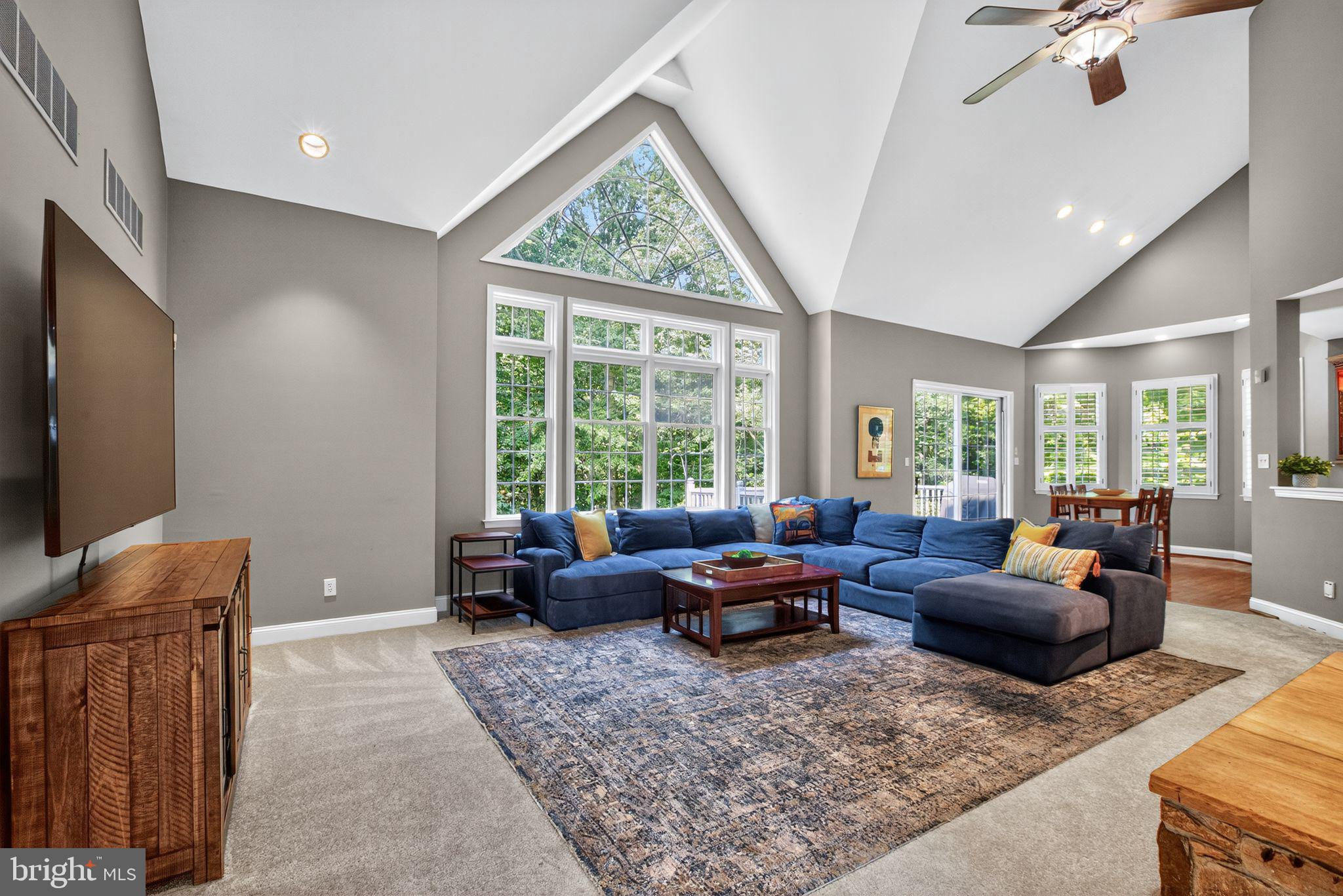 VIRGINIA GLEN - Residential