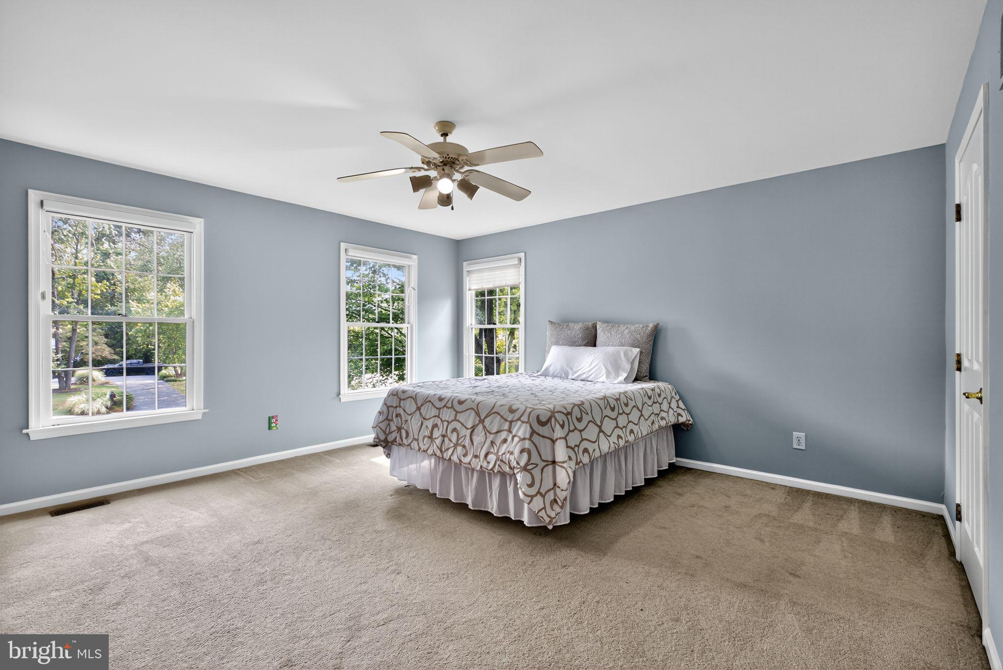 VIRGINIA GLEN - Residential