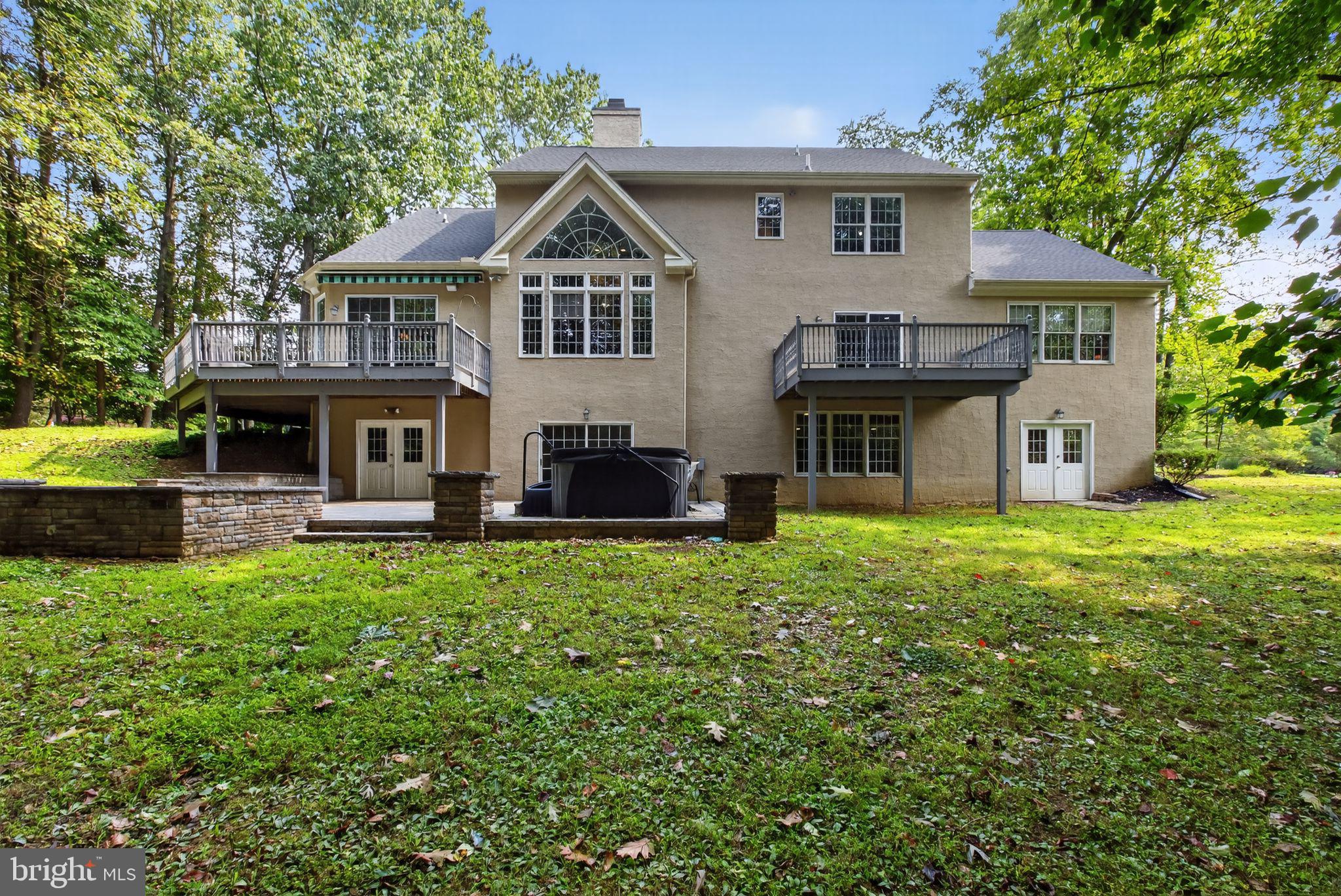 VIRGINIA GLEN - Residential