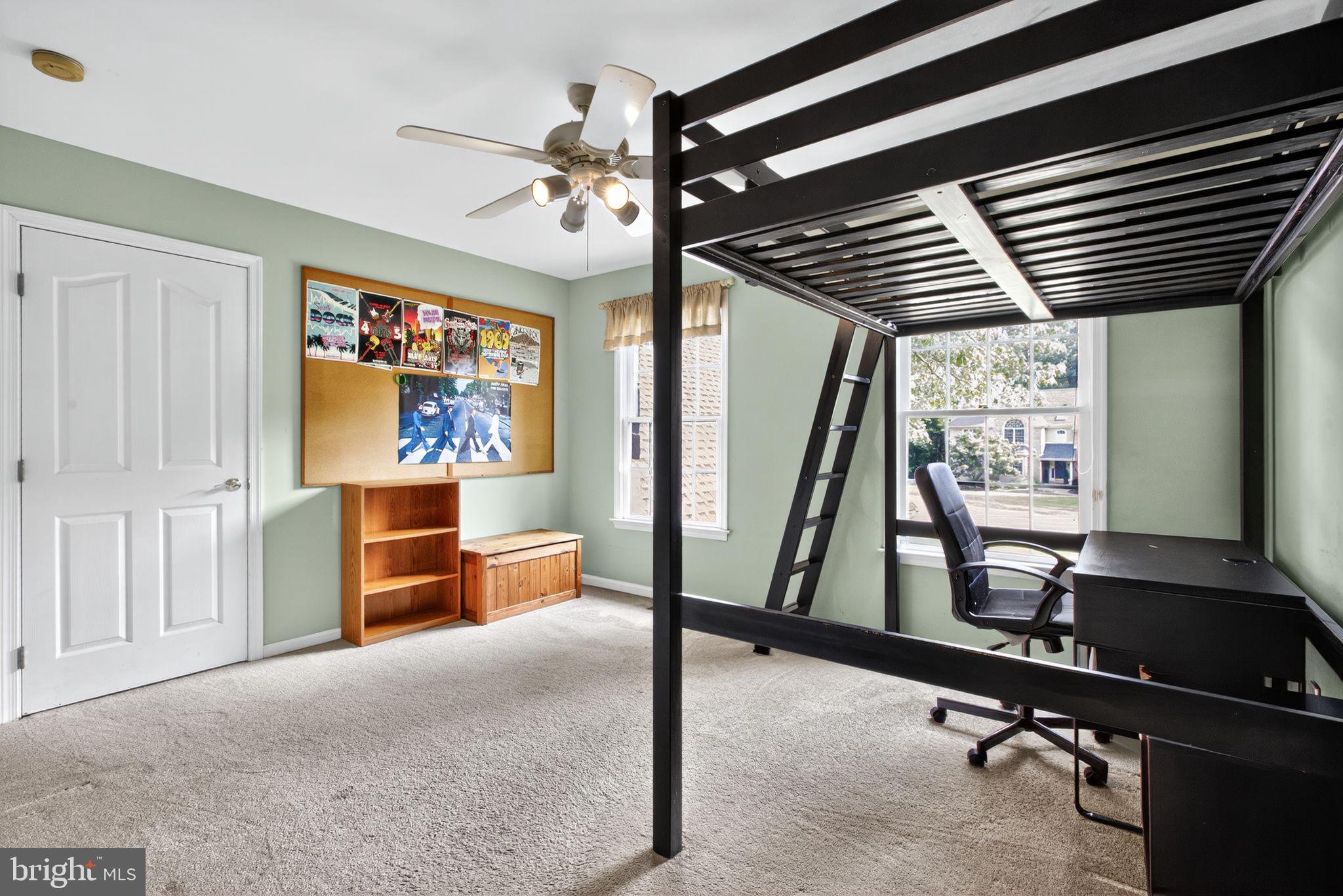 VIRGINIA GLEN - Residential