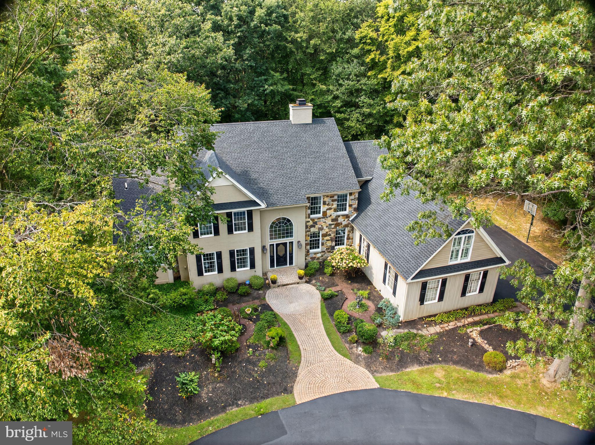 VIRGINIA GLEN - Residential