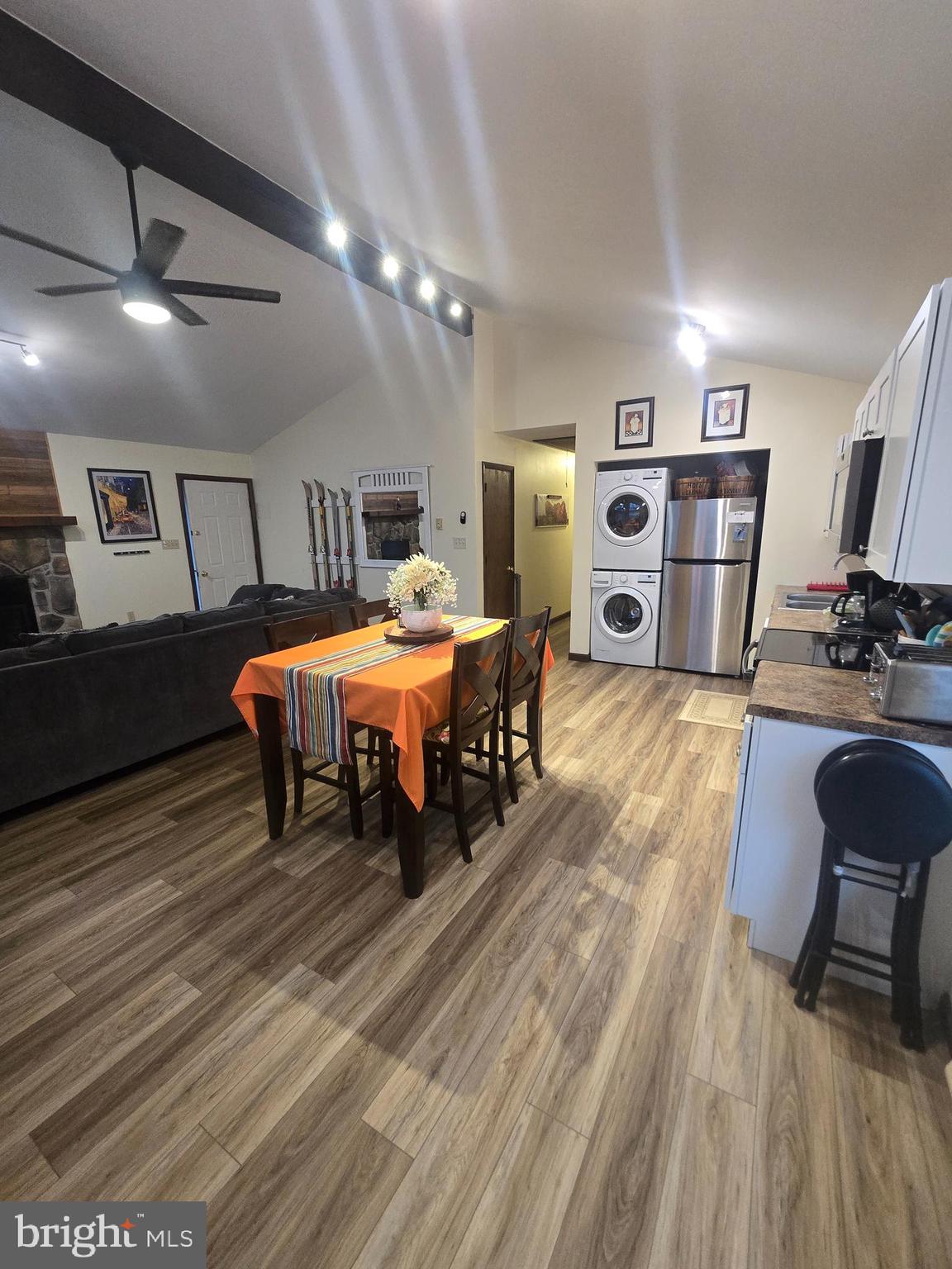 TOWAMENSING TRAILS - Residential