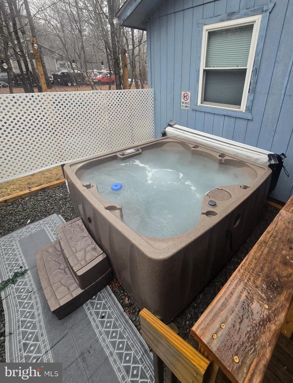 TOWAMENSING TRAILS - Residential