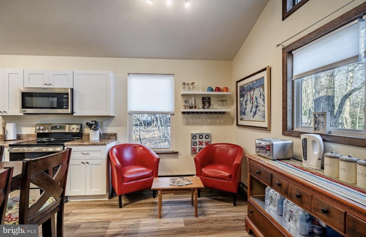 TOWAMENSING TRAILS - Residential