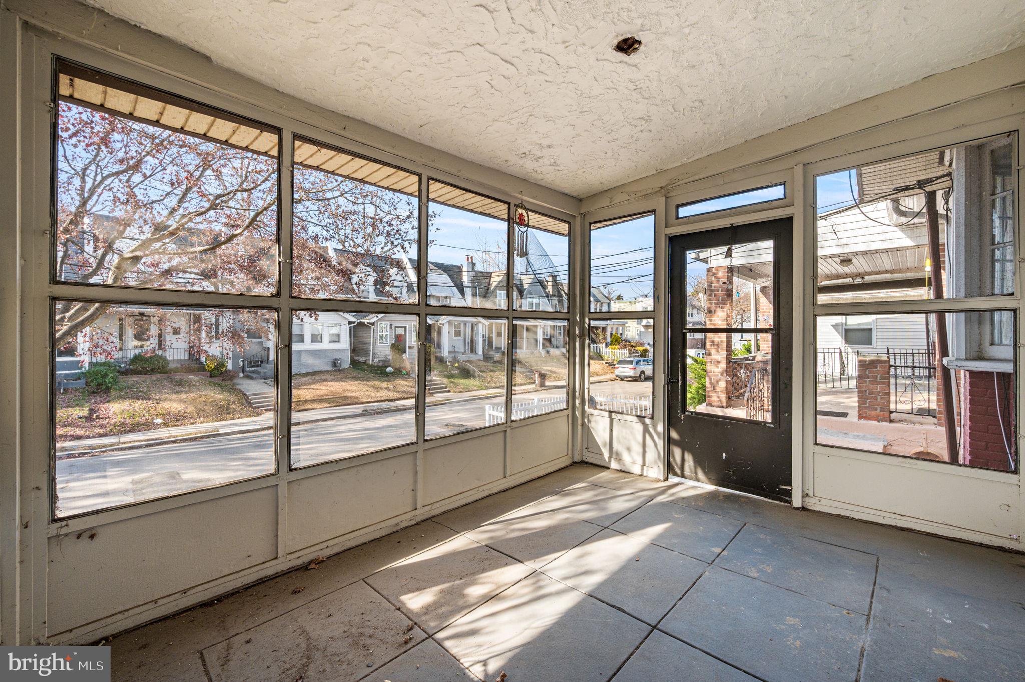 LANSDOWNE - Residential