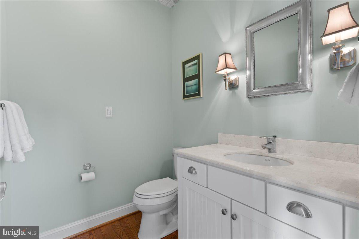 SHADY SIDE - Residential