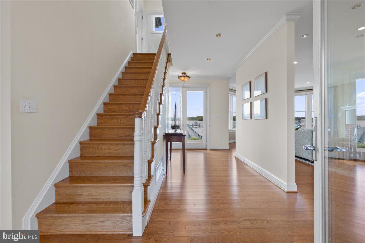 SHADY SIDE - Residential