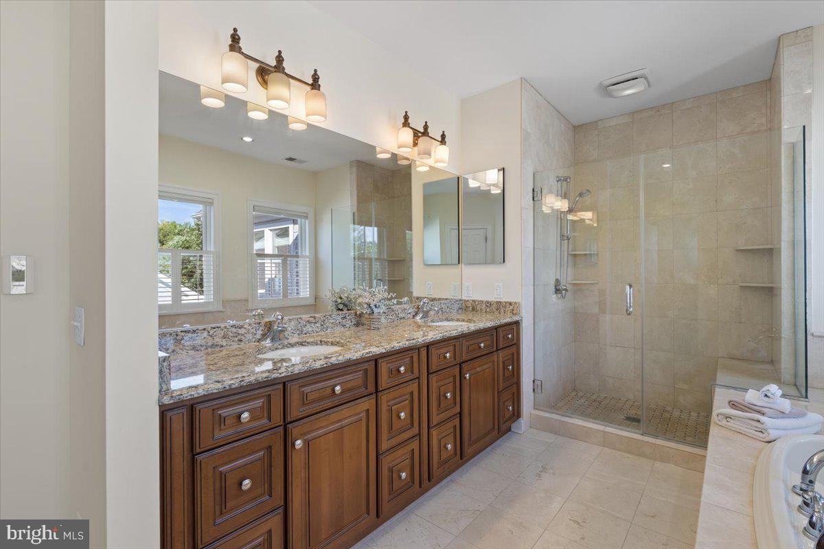 SHADY SIDE - Residential