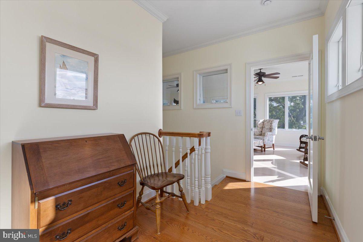 SHADY SIDE - Residential