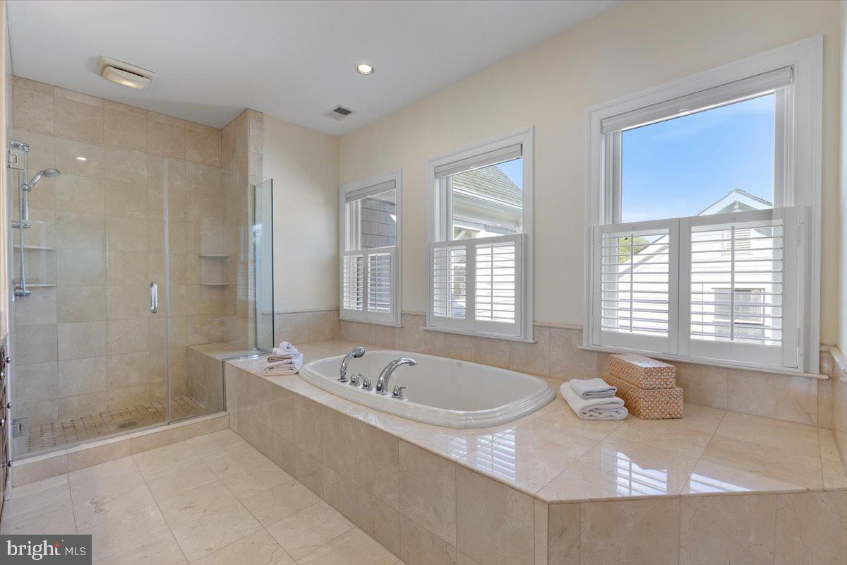 SHADY SIDE - Residential