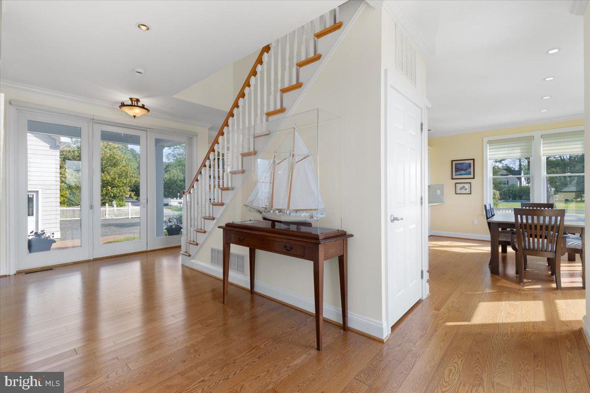 SHADY SIDE - Residential