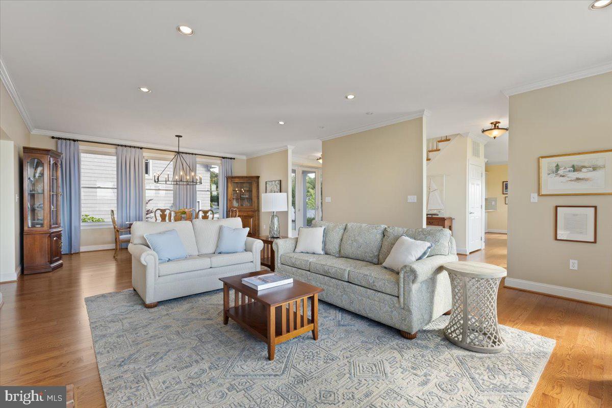 SHADY SIDE - Residential