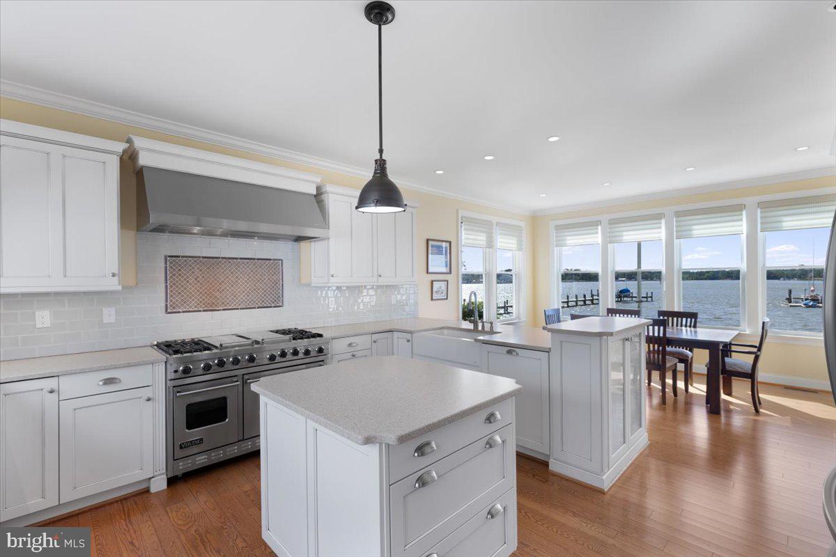 SHADY SIDE - Residential