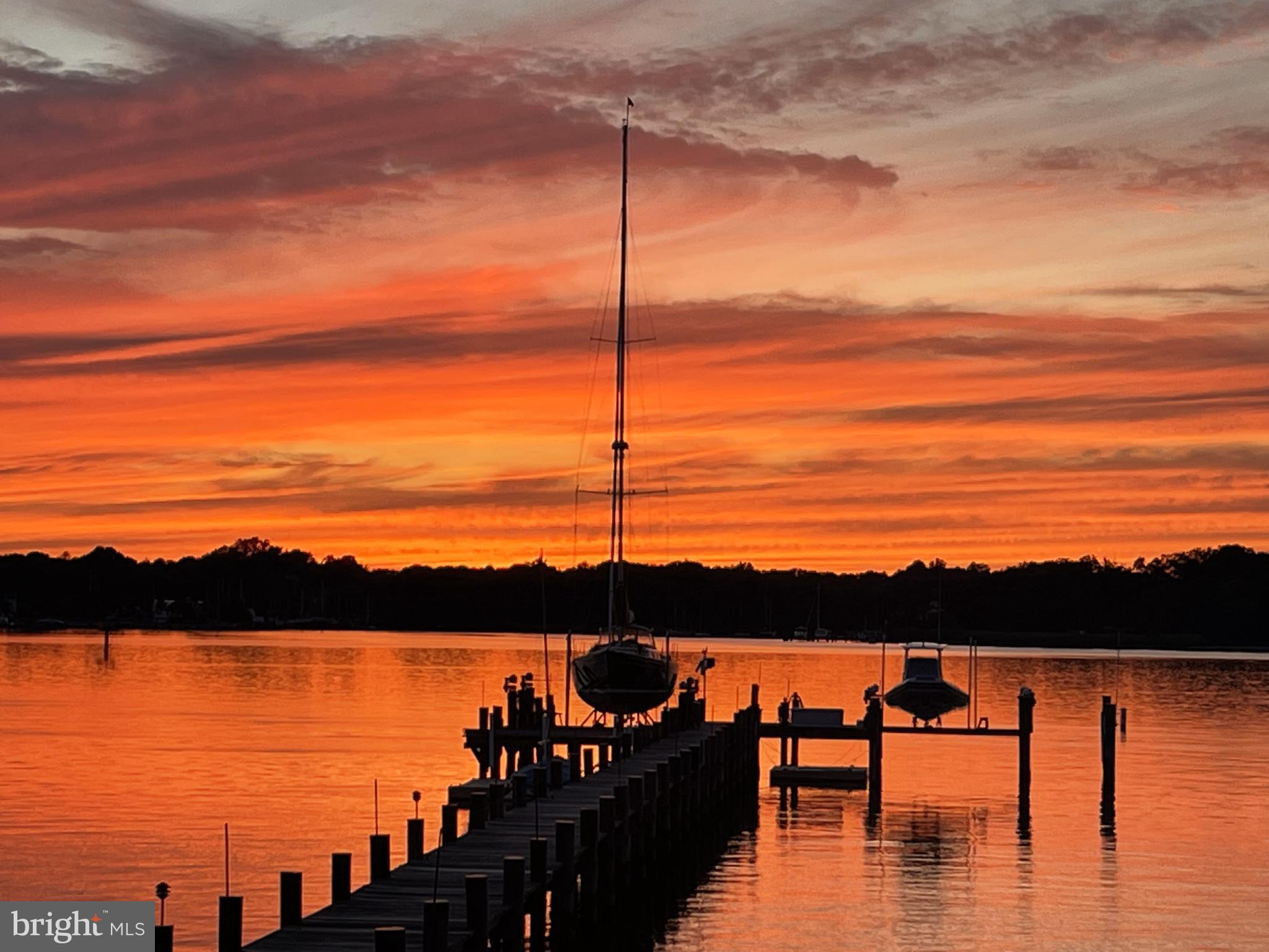 SHADY SIDE - Residential