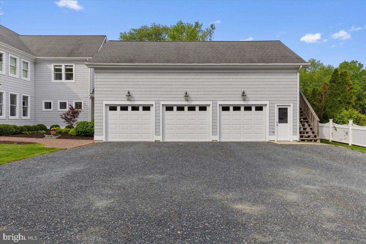 SHADY SIDE - Residential