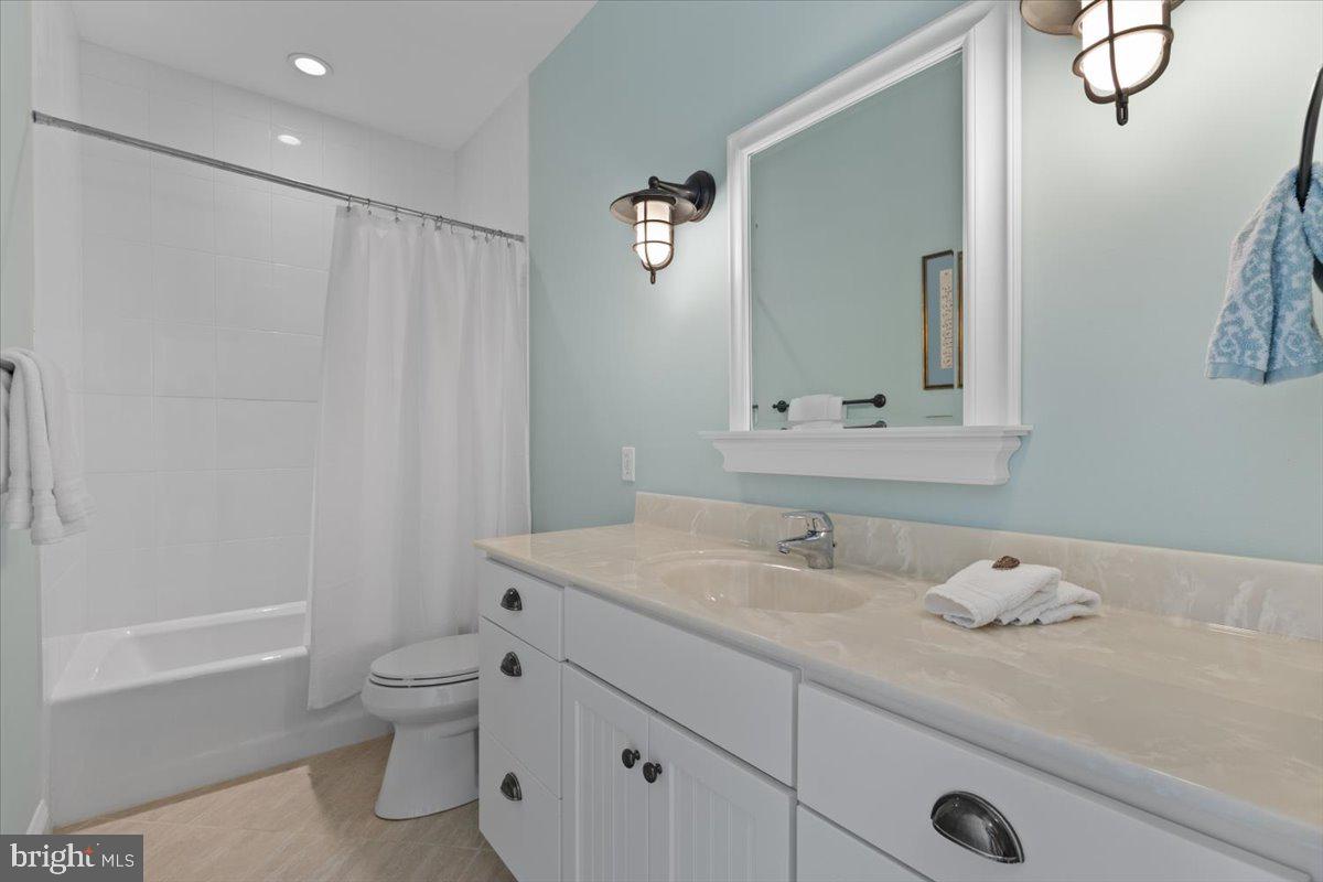 SHADY SIDE - Residential