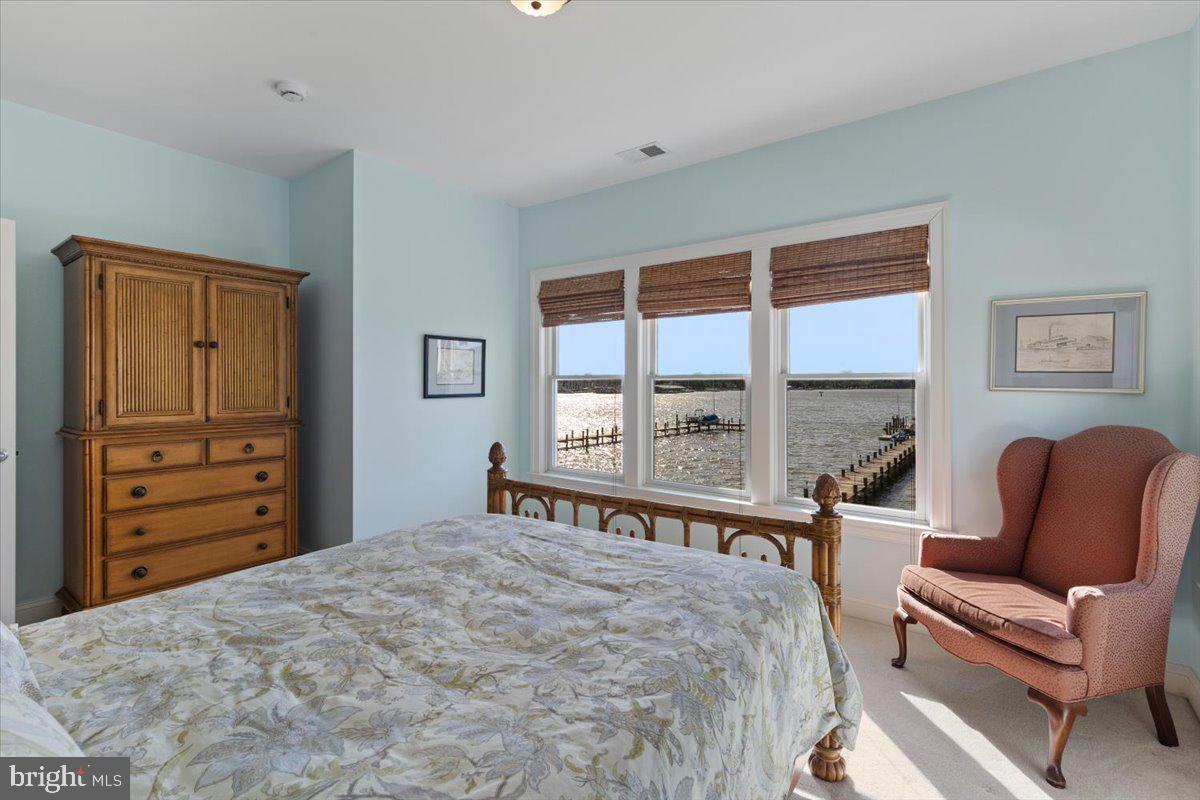 SHADY SIDE - Residential