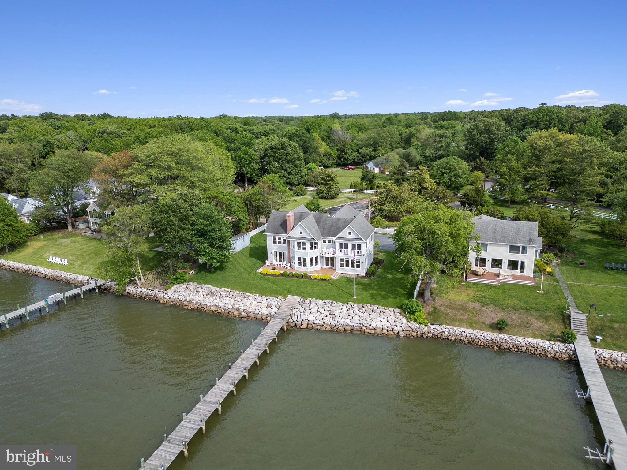 SHADY SIDE - Residential