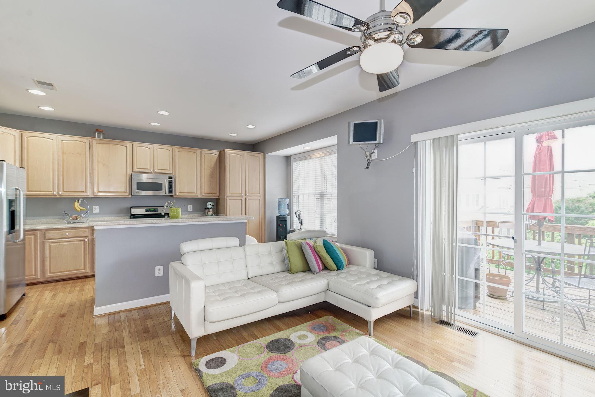 WILLOW OAKS - Residential Lease