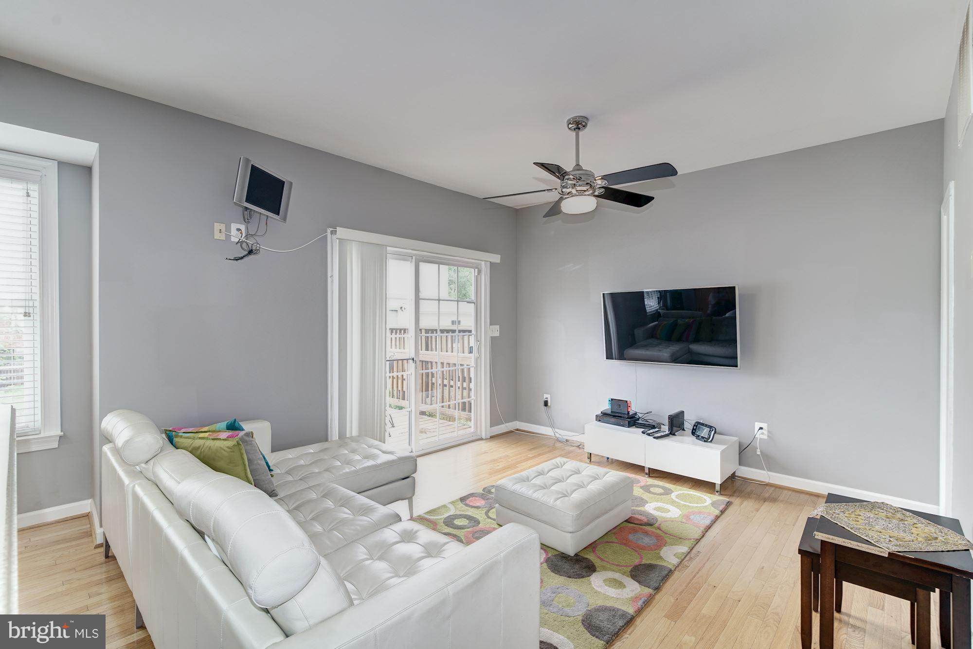 WILLOW OAKS - Residential Lease