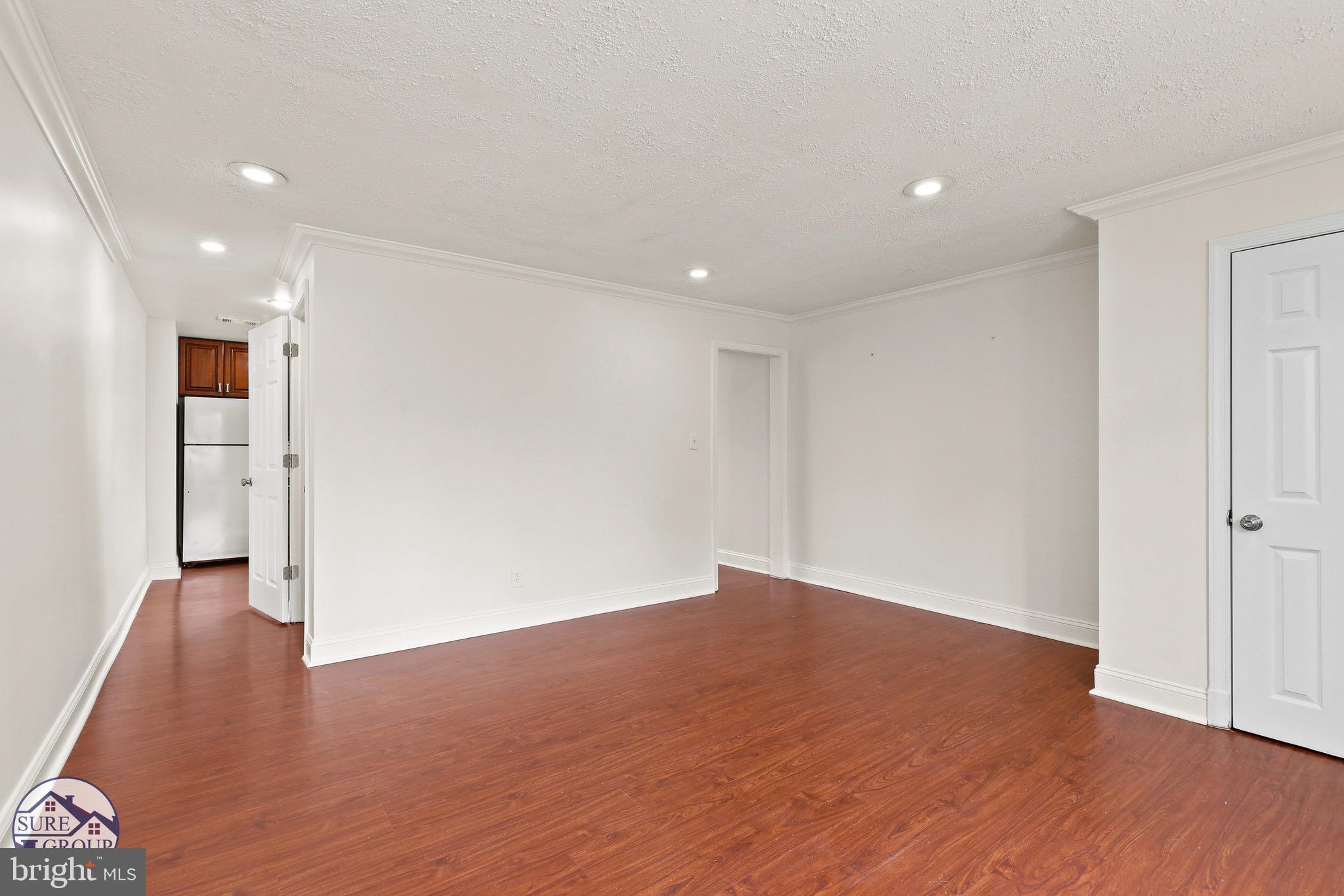 PARKSIDE - Residential Lease