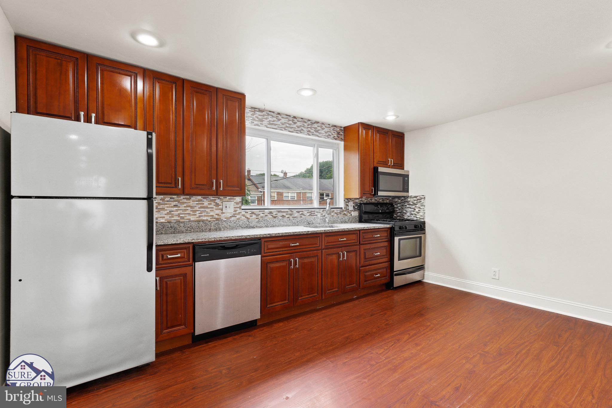 PARKSIDE - Residential Lease