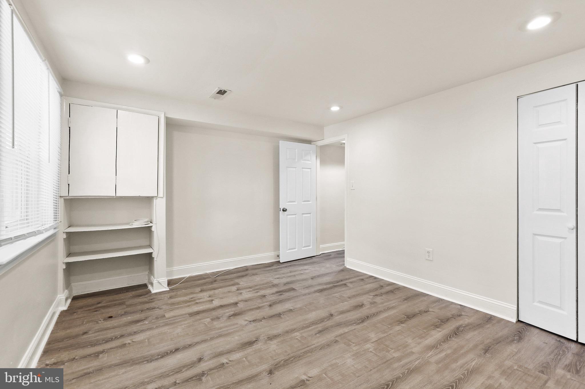 PARKSIDE - Residential Lease