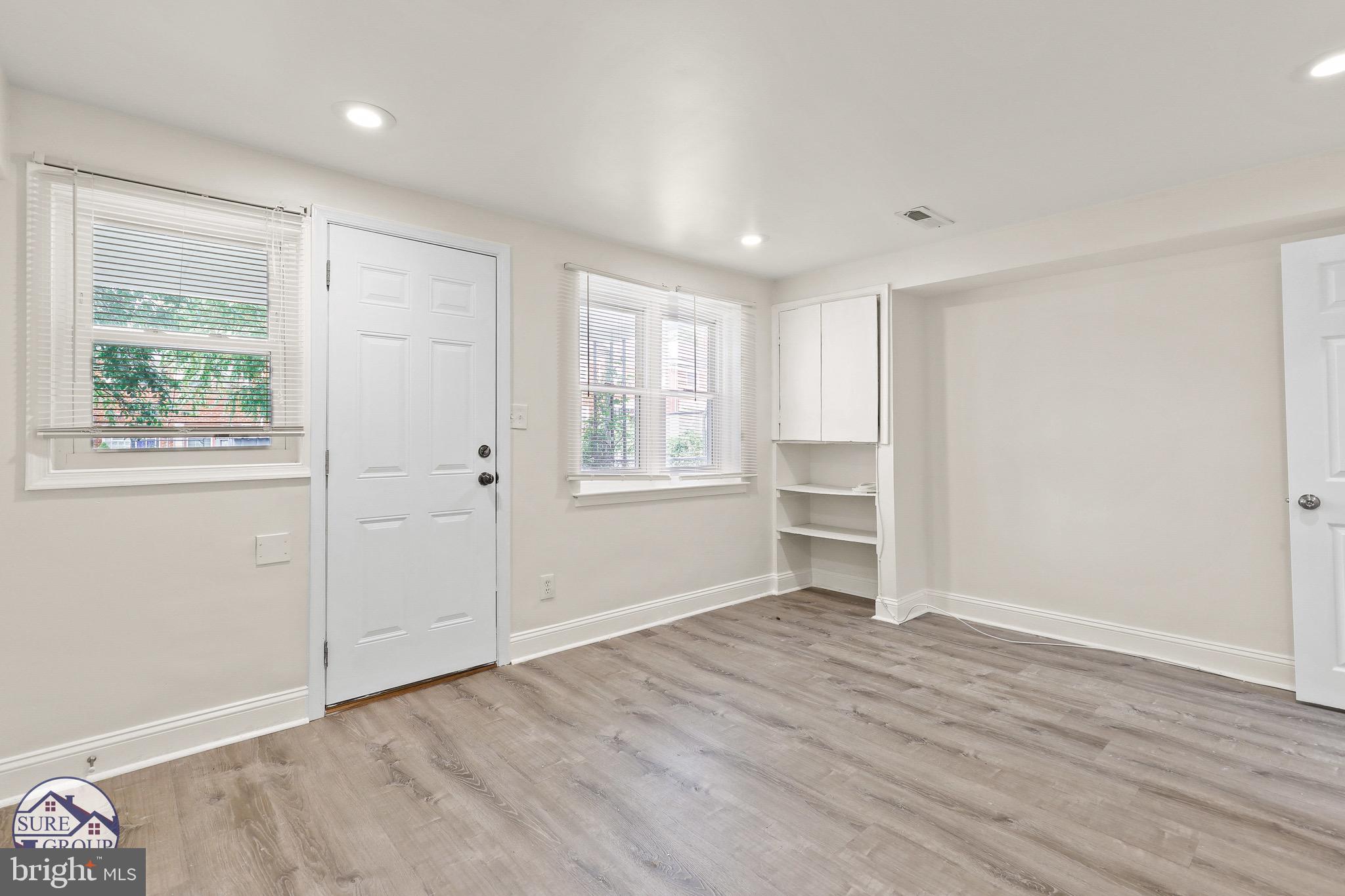 PARKSIDE - Residential Lease