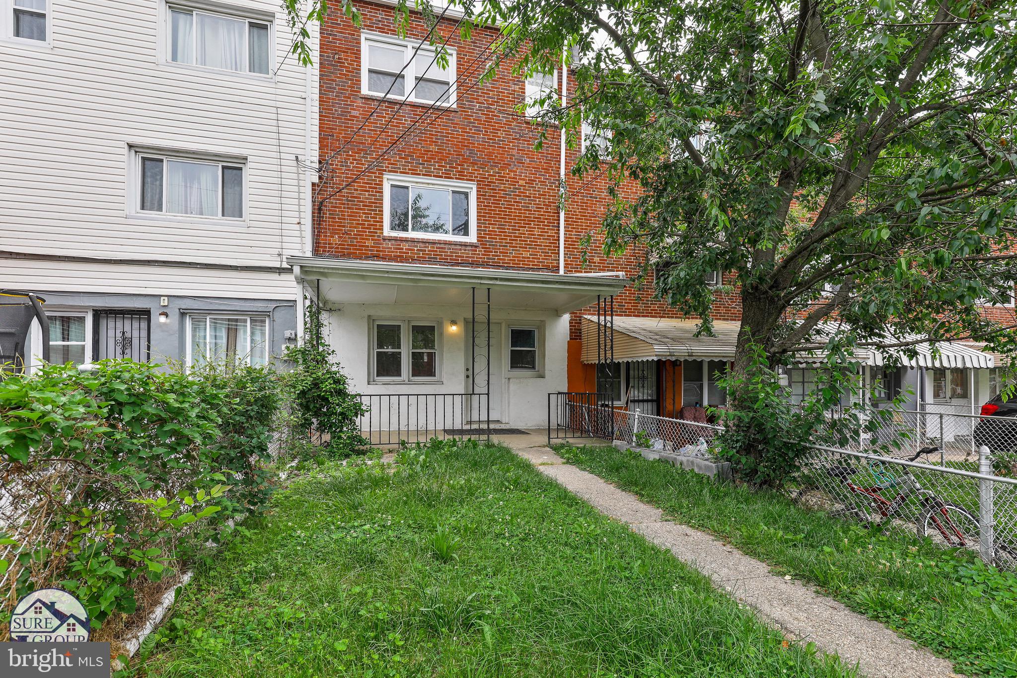 PARKSIDE - Residential Lease