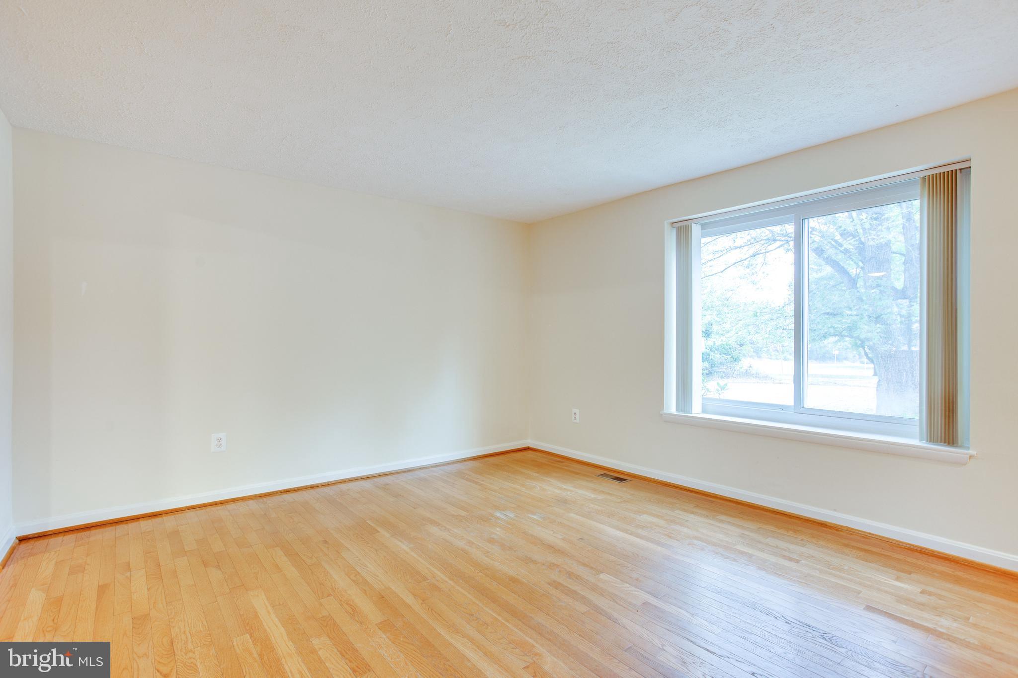 MILL CREEK SOUTH - Residential