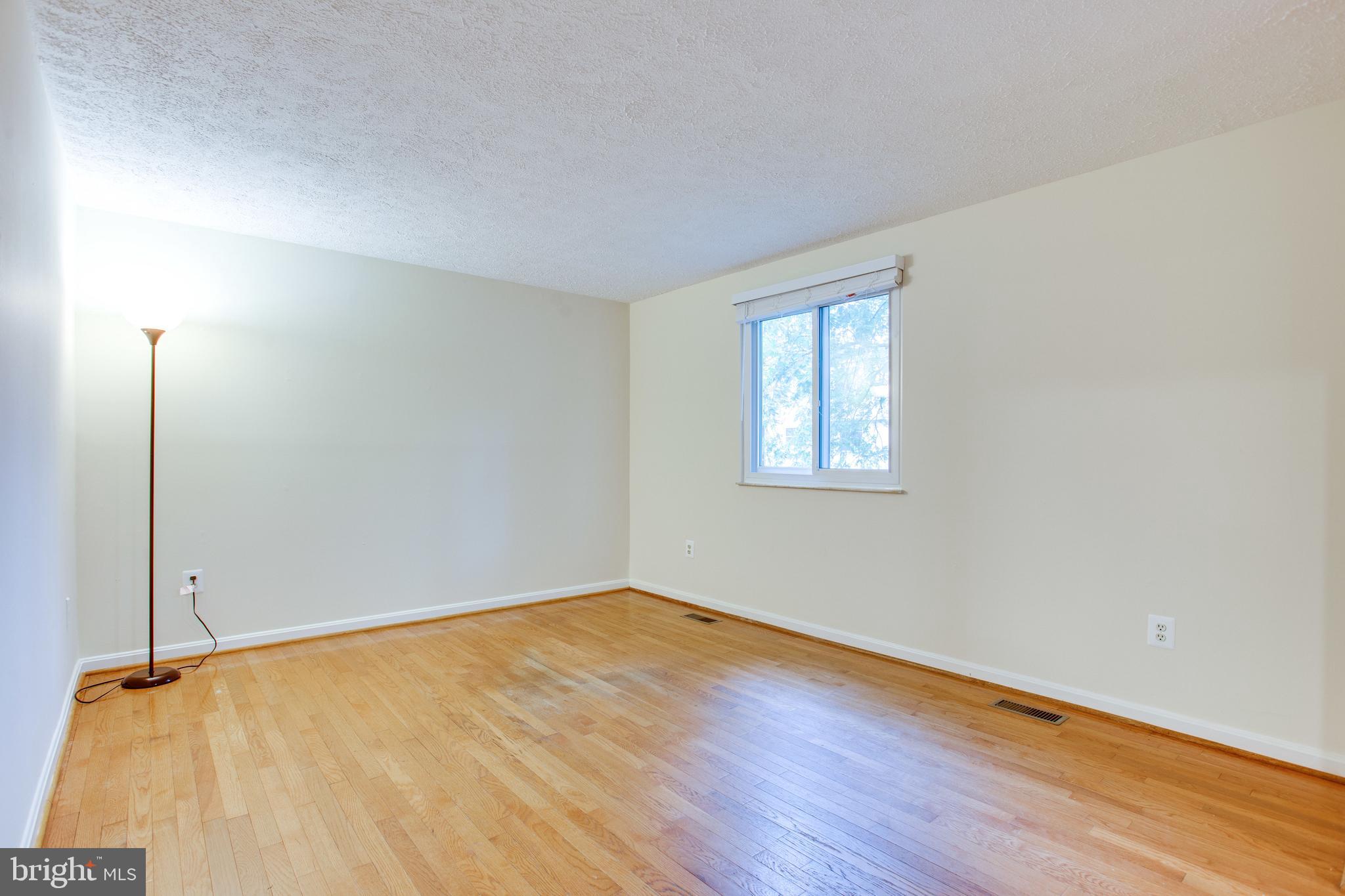 MILL CREEK SOUTH - Residential