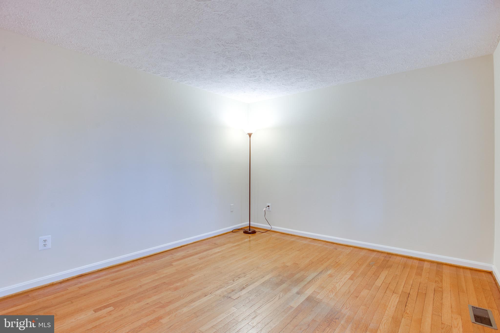 MILL CREEK SOUTH - Residential