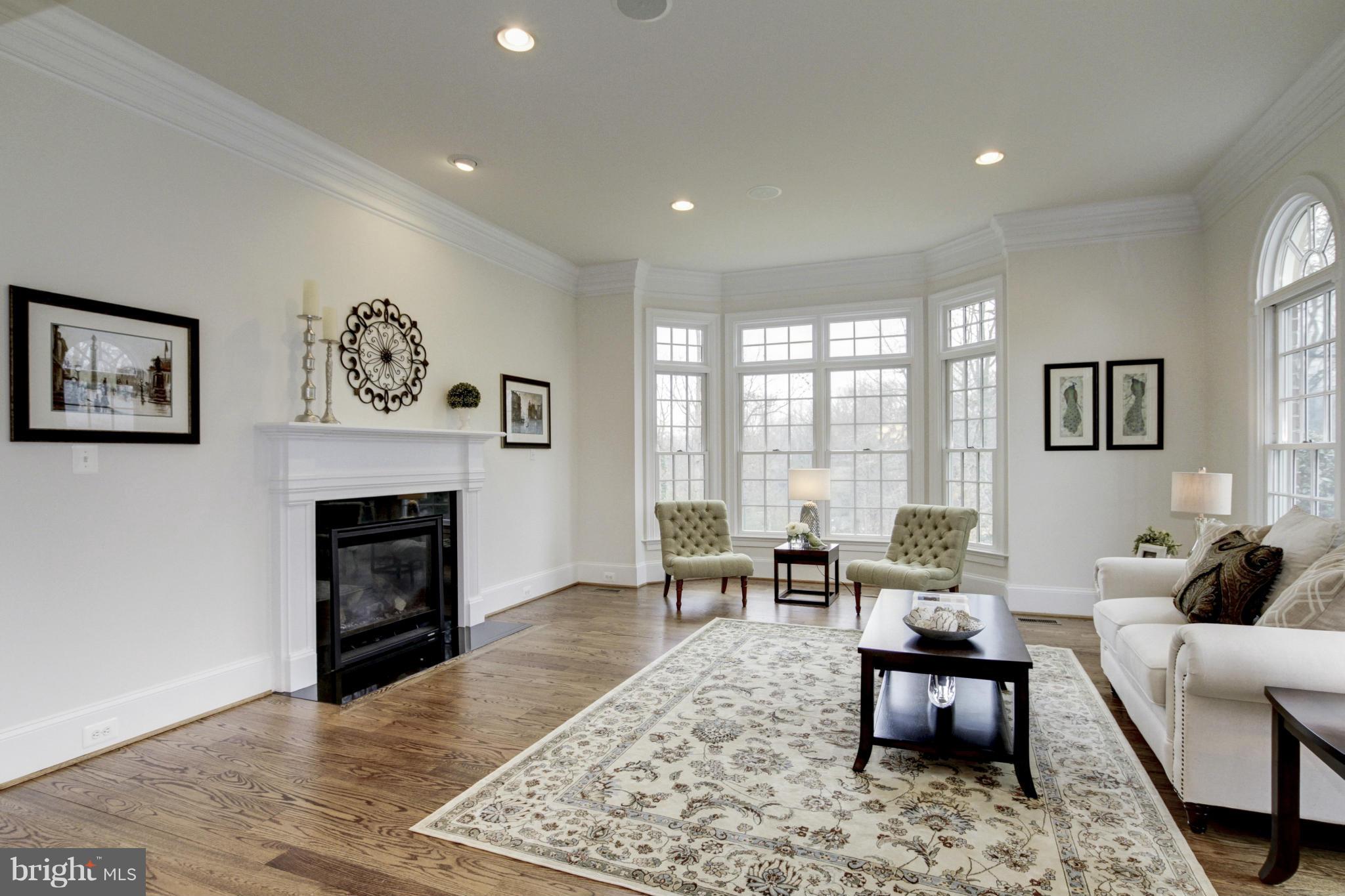 BELLEVUE FOREST - Residential