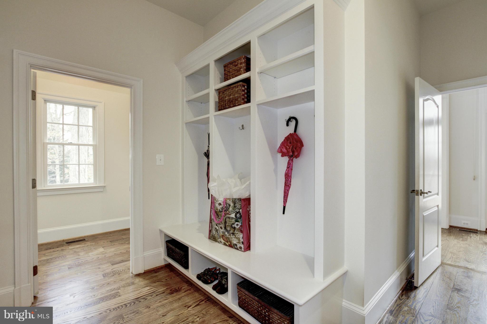 BELLEVUE FOREST - Residential