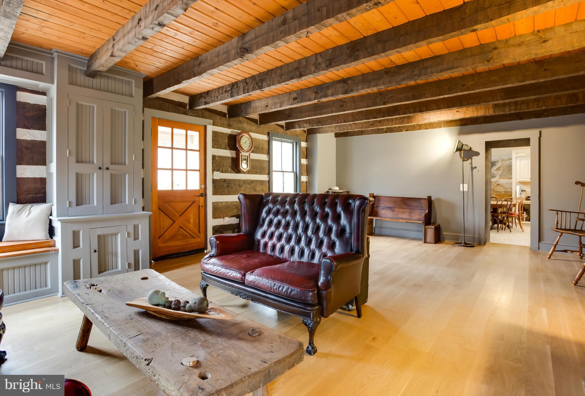 THE PLAINS - Residential